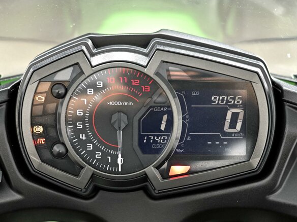 2018 Kawasaki Ninja 650, зелёный, 747000 рублей - вид 8