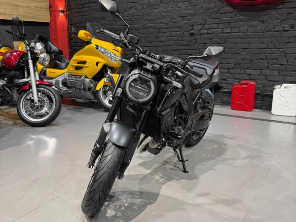 2023 Honda CB 650R, чёрный, 785000 рублей - вид 16