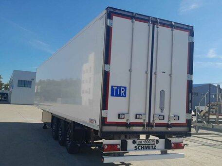 2024 Schmitz Cargobull SKO, белый, 10300000 рублей, вид 4