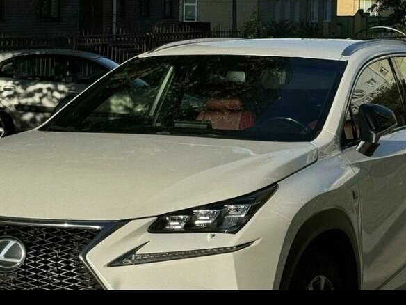 2017 Lexus NX 300 I Рестайлинг, белый, 4520000 рублей - вид 5