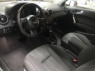 2010 Audi A1 I (8X), коричневый, 859999 рублей, вид 4