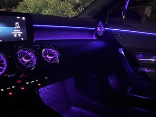 2020 Mercedes-Benz CLA 200 II (C118, X118), чёрный, 3300000 рублей, вид 3