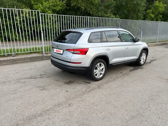 2018 Skoda Kodiaq I, серебристый, 2150000 рублей - вид 2