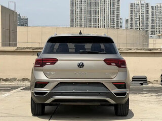 2023 Volkswagen T-Roc I Рестайлинг, серебристый, 1467000 рублей, вид 5