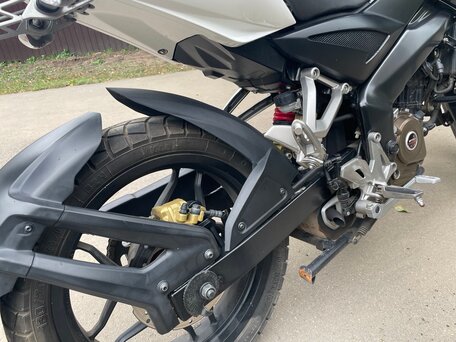 2016 Bajaj Pulsar NS 200, белый, 155000 рублей, вид 2