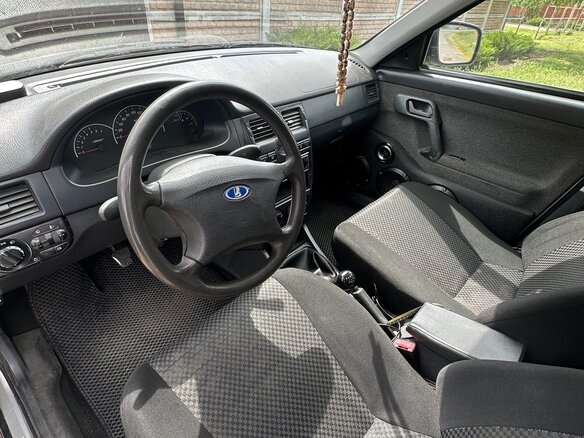 2002 Lada (ВАЗ) 2110, серебристый, 210000 рублей - вид 5