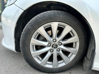 2019 Toyota Camry VIII (XV70), белый, 3400000 рублей, вид 4