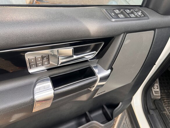 2013 Land Rover Discovery IV, белый, 2749000 рублей - вид 10