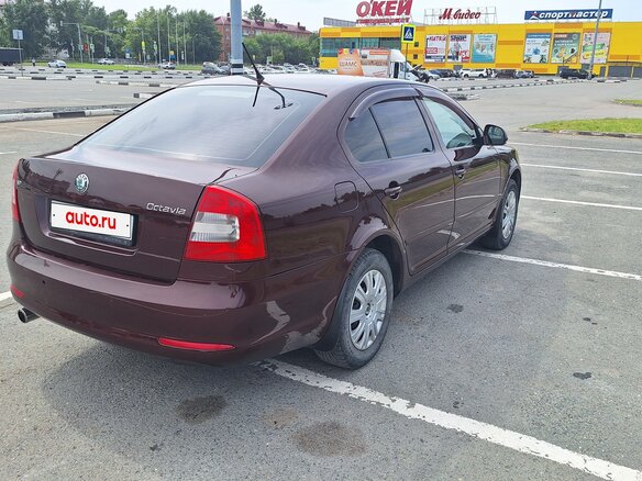 2012 Skoda Octavia II (A5) Рестайлинг, пурпурный, 845000 рублей - вид 2