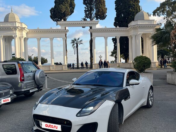2017 Jaguar F-Type I Рестайлинг, белый, 3700000 рублей - вид 1