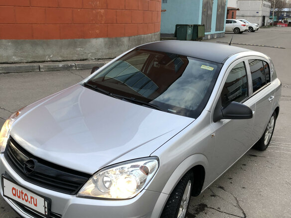 2013 Opel Astra H Рестайлинг, серебристый
