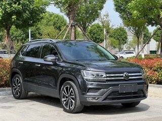 2023 Volkswagen Tharu I, чёрный, 2100000 рублей, вид 2