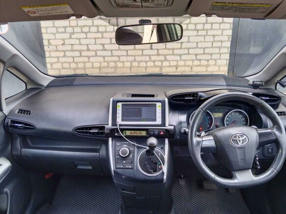2010 Toyota Wish II, серый, 1400000 рублей - вид 6