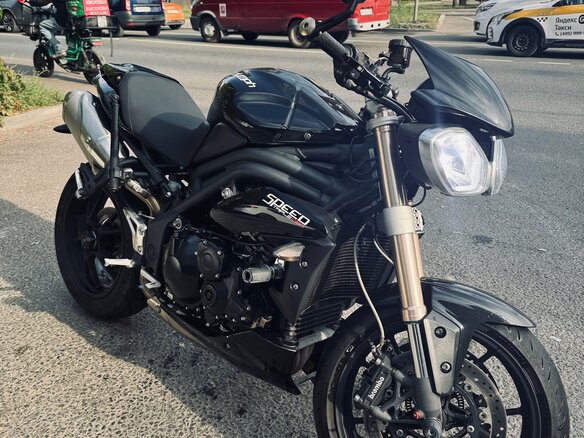 2013 Triumph Speed Triple, чёрный, 580000 рублей