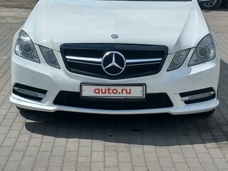2013 Mercedes-Benz E-Класс 200 7G-Tronic IV (W212, S212, C207), белый, 1680000 рублей, вид 1