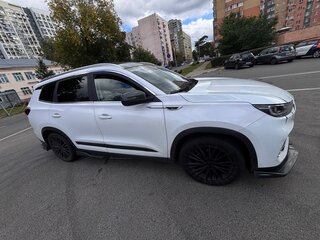 2021 Chery Tiggo 8 Pro I, белый, 1800000 рублей, вид 4