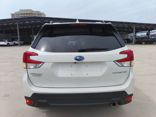 2022 Subaru Forester V Рестайлинг, белый, 2542000 рублей, вид 4