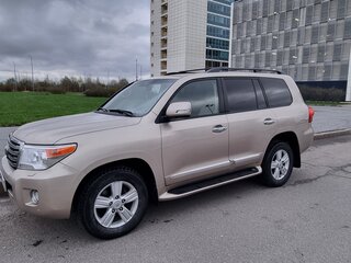 2015 Toyota Land Cruiser 200 Series Рестайлинг 1, золотистый, 3750000 рублей, вид 1