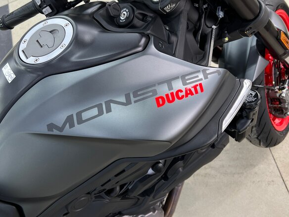 2021 Ducati Monster 937, чёрный, 1599000 рублей - вид 5