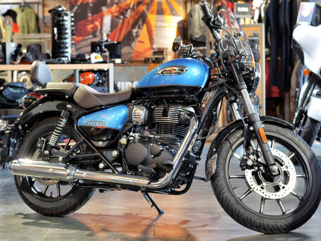 2025 Royal Enfield Meteor, голубой, 519000 рублей, вид 4