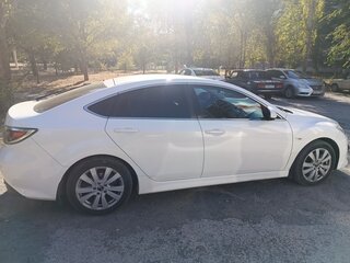 2010 Mazda 6 II (GH) Рестайлинг, белый, 1000000 рублей, вид 3