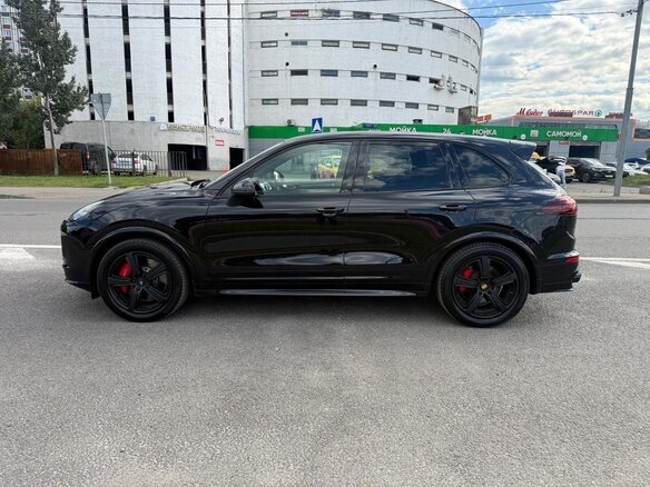 2015 Porsche Cayenne GTS II Рестайлинг (958), чёрный, 3777888 рублей - вид 6