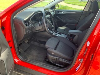2021 Ford Focus Active IV, красный, 1735000 рублей, вид 4