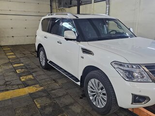 2014 Nissan Patrol VI (Y62) Рестайлинг, белый, 2650000 рублей, вид 4