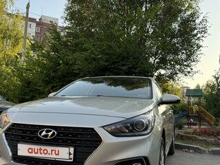 2017 Hyundai Solaris II, бежевый, 1500000 рублей, вид 2
