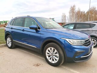 2022 Volkswagen Tiguan II Рестайлинг, синий, 2999900 рублей, вид 5