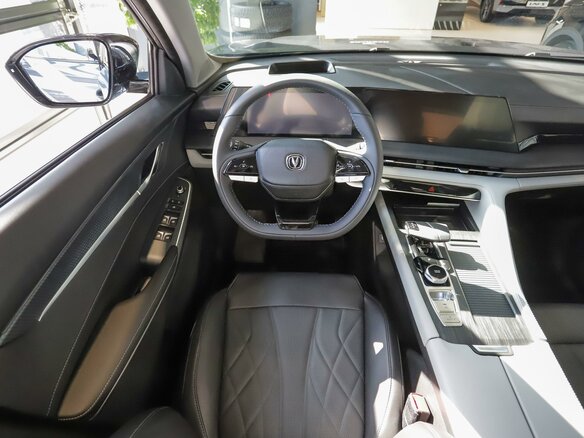 2024 Changan CS75 Plus III, серый, 4029900 рублей - вид 17
