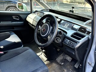 2009 Honda Stepwgn Spada III, серебристый, 1350000 рублей, вид 5
