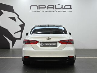 2019 Toyota Camry VIII (XV70), белый, 2449900 рублей, вид 4