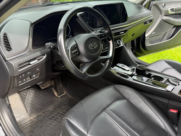 2020 Hyundai Sonata VIII (DN8), чёрный, 2590000 рублей - вид 9