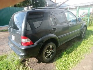 2001 Mercedes-Benz M-Класс AMG 55 AMG I (W163) Рестайлинг, чёрный, 780900 рублей, вид 4