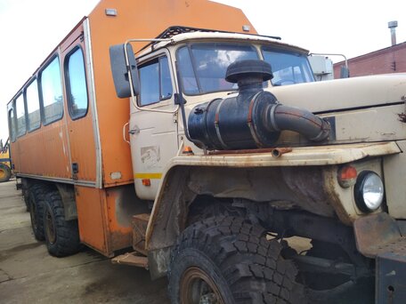2006 Урал 3255, бежевый, 1100000 рублей, вид 1