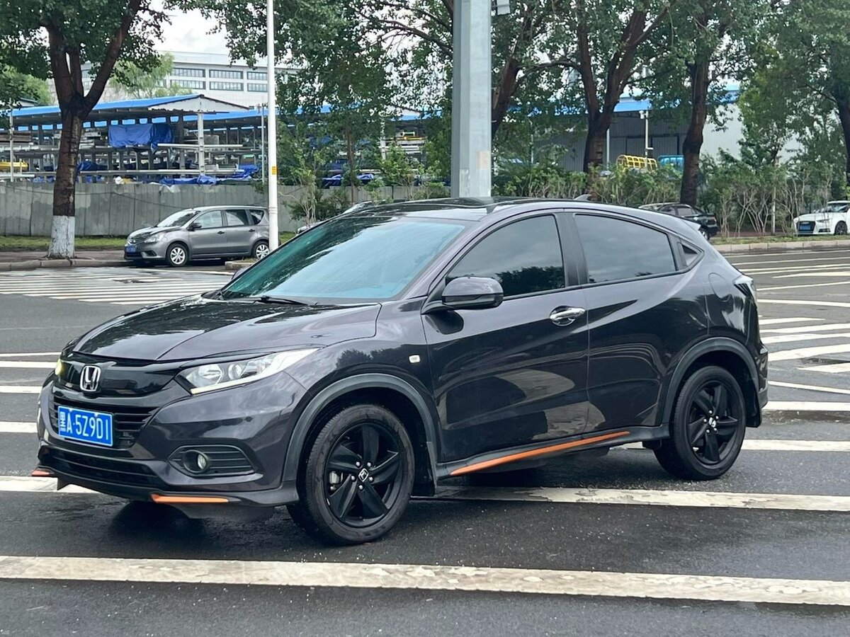 Открыть фотографии: Honda Vezel I Рестайлинг