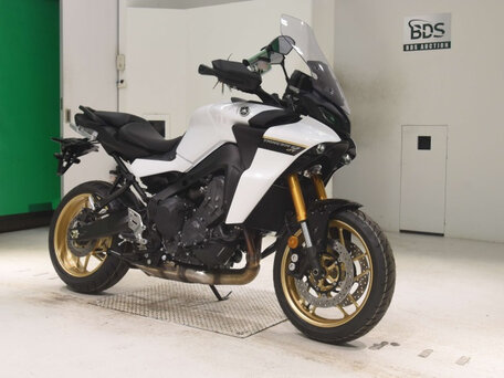 2025 Yamaha MT-09 Tracer (FJ-09), белый, 1800000 рублей, вид 3
