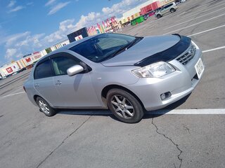 2010 Toyota Corolla Axio X (E140, E150) Рестайлинг, серебристый, 990000 рублей, вид 5