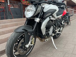 2014 MV Agusta Brutale 800, белый, 799900 рублей, вид 1