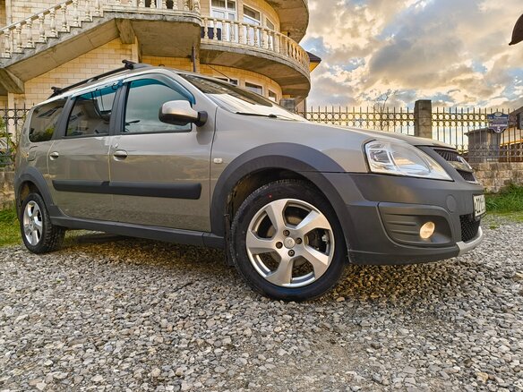 2015 Lada (ВАЗ) Largus Cross I, серый, 870000 рублей - вид 38