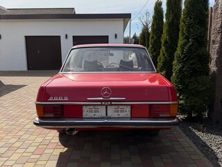 1971 Mercedes-Benz W115 200, красный, 700000 рублей, вид 4