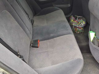 2001 Toyota Avensis I Рестайлинг, зелёный, 450000 рублей, вид 5