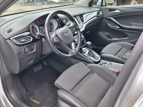 2019 Opel Astra K, серебристый, 1700000 рублей - вид 6