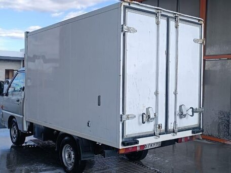 2011 Hyundai Porter, серебристый, 900000 рублей, вид 1