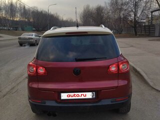 2009 Volkswagen Tiguan I, красный, 1500000 рублей, вид 3