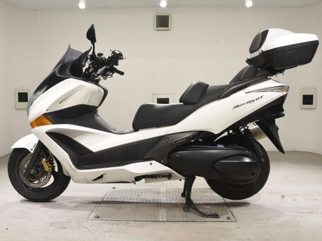 2011 Honda Silver Wing 400, белый, 390000 рублей, вид 1