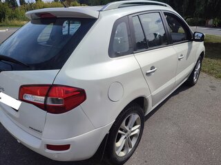 2010 Renault Koleos I, белый, 670000 рублей, вид 2