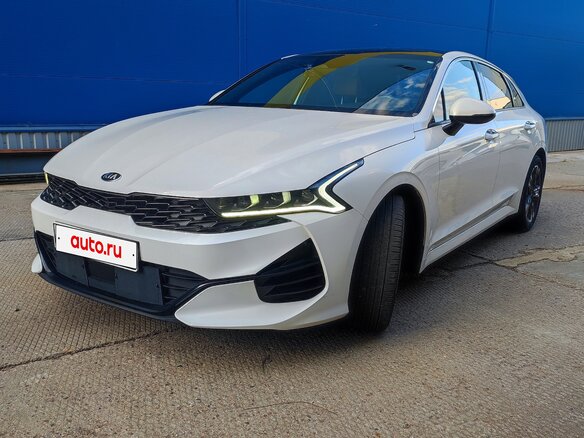 2020 Kia K5 III, белый, 2780000 рублей - вид 1