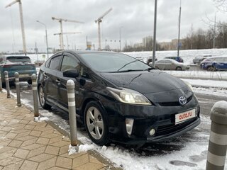2013 Toyota Prius III Рестайлинг (XW30), чёрный, 1150000 рублей, вид 3